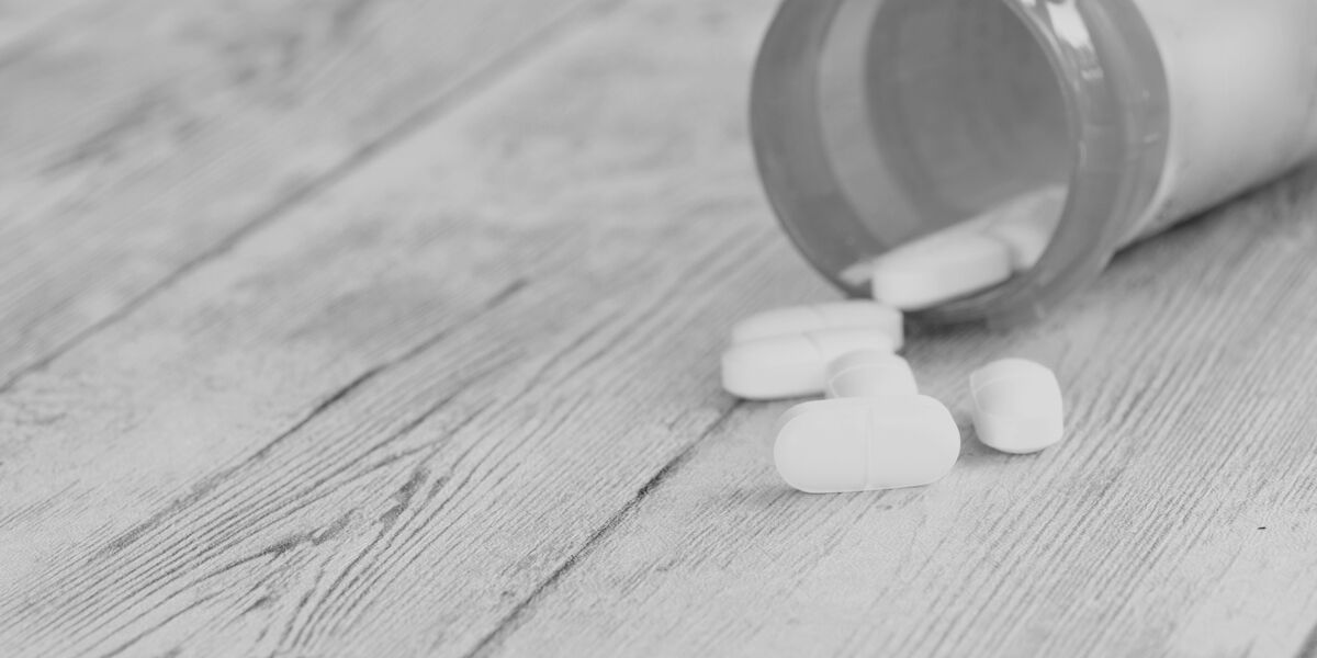 What Is Hydrocodone? Identification & Addictive Qualities The